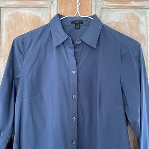 Ann Taylor Women's Blue/Gray Button Down Shirt Size 6